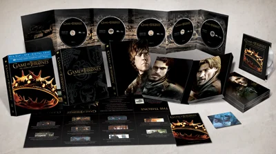 Packshot explosé de la saison 2 de Game of Thrones