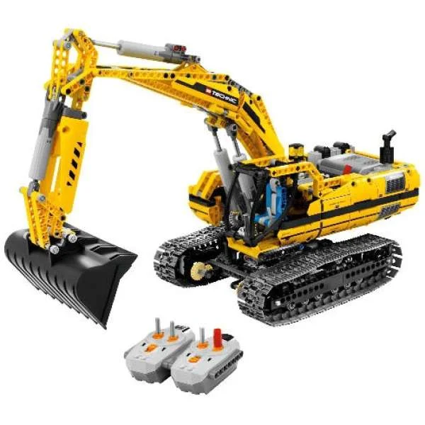 LEGO Technic: Motorised Excavator (8043) Image 1