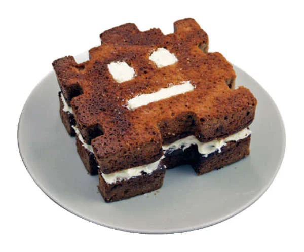 Retro Arcade Cake Mould Image 1