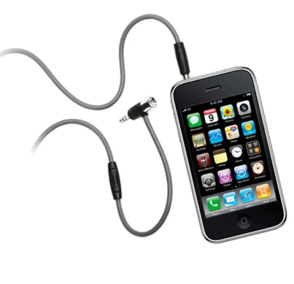 Griffin Hands-free Mic + AUX Cable for iPhone (GC17090) Image 1