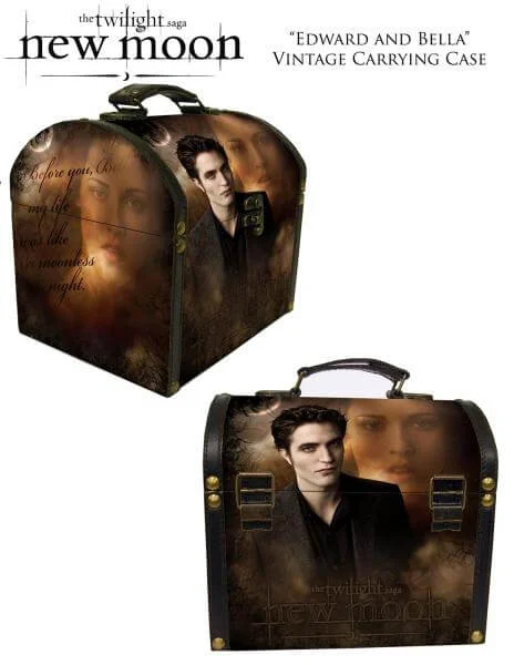Twilight New Moon - Vintage Carry Case - Edward And Bella Image 1