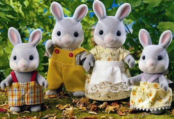Sylvanian Families: Cottontail Rabbit Family Image 1