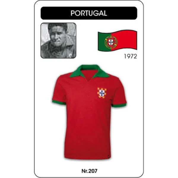 Portugal 1972 Short Sleeve Retro Football Shirt - S - Rouge Image 1