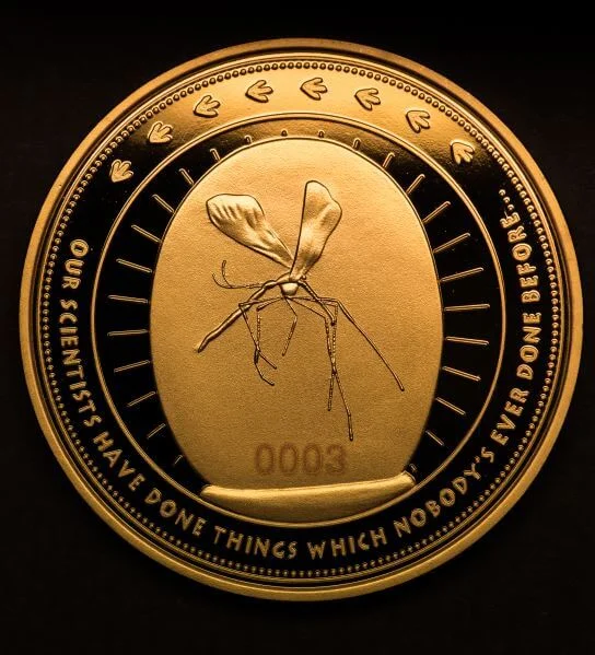 Pièce de Collection "Amber" Jurassic Park - Édition Dorée Exclusive pour Zavvi (1000 exemplaires)