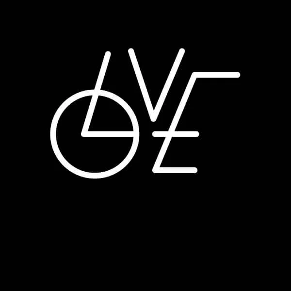 T-Shirt Femme LOVE Moderne - Noir