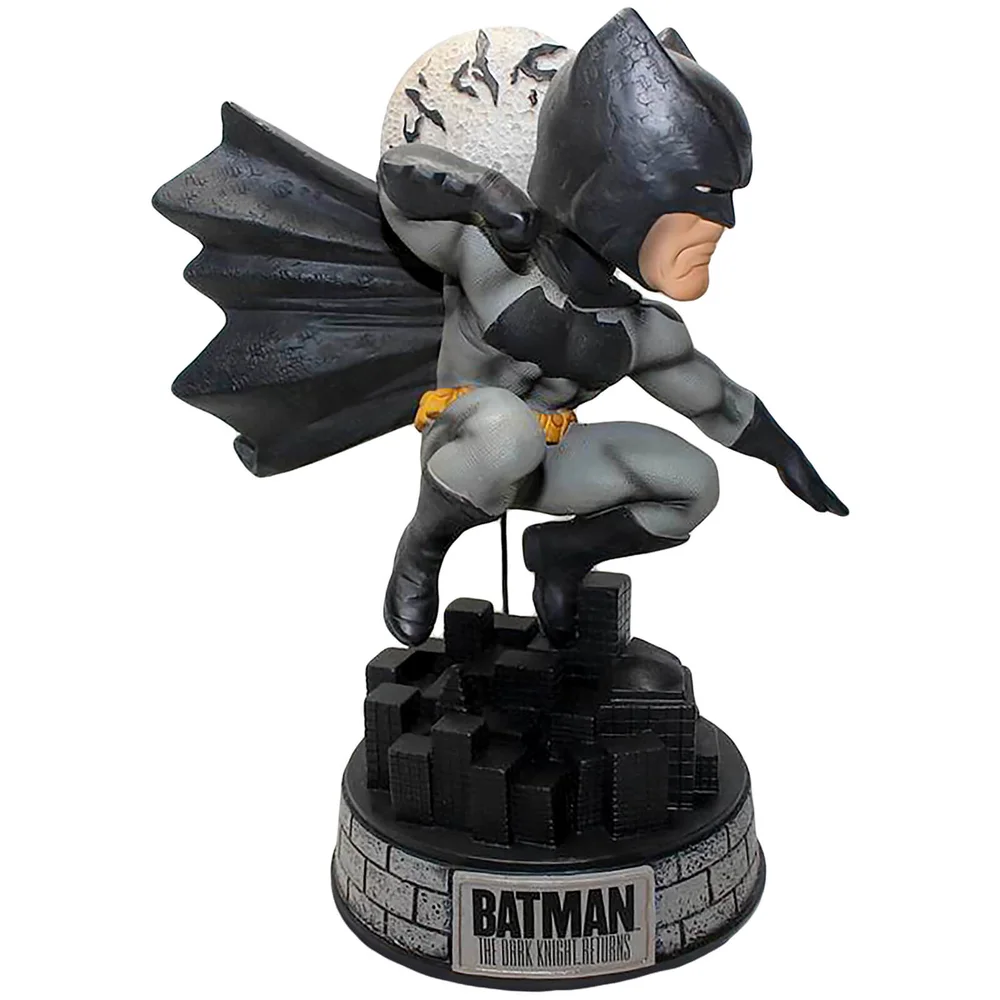 FOCO DC Comics Frank Miller's Batman : The Dark Knight Figurine Tête de mort 20 cm Image 1