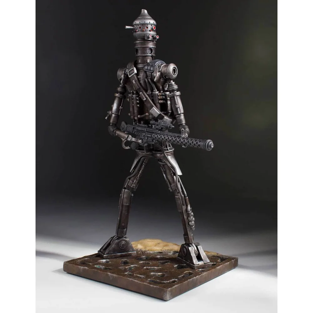 Statuette droïde assassin IG-88 de Star Wars : L'Empire contre-attaque, échelle 1:8 (24 cm) – Gentle Giant Image 1