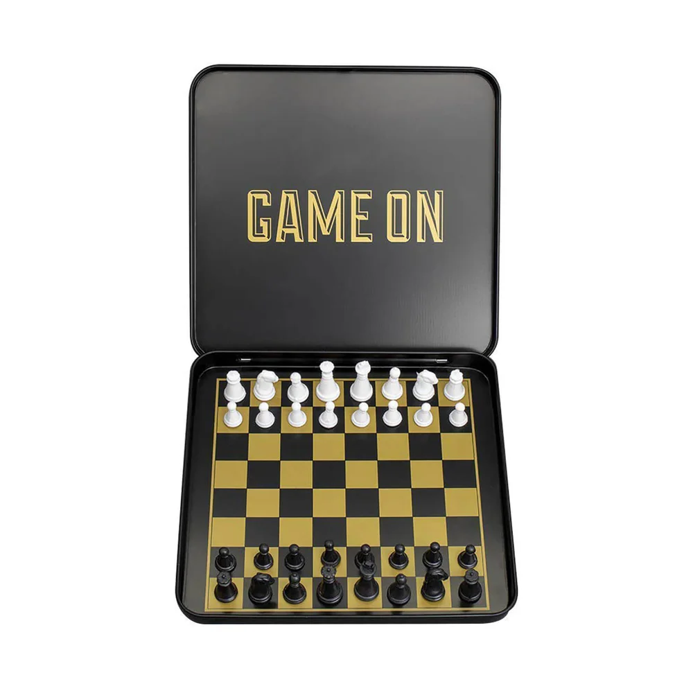 GAME ON CHESS SET Image 1