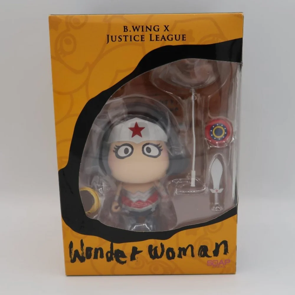 Soap Studios B.Wing X DC Comics Wonder Woman Figurine de Collection 10 cm - Exclusivité Zavvi Image 1