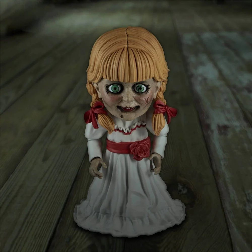 Mezco MDS The Conjuring Universe Figurine articulée Annabelle 15 cm Image 1