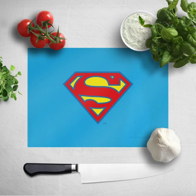 Planche à découper Supergirl