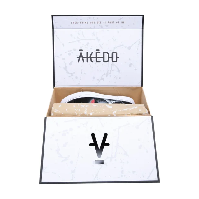 Akedo x Les Dents de la Mer Baskets Noires Signature