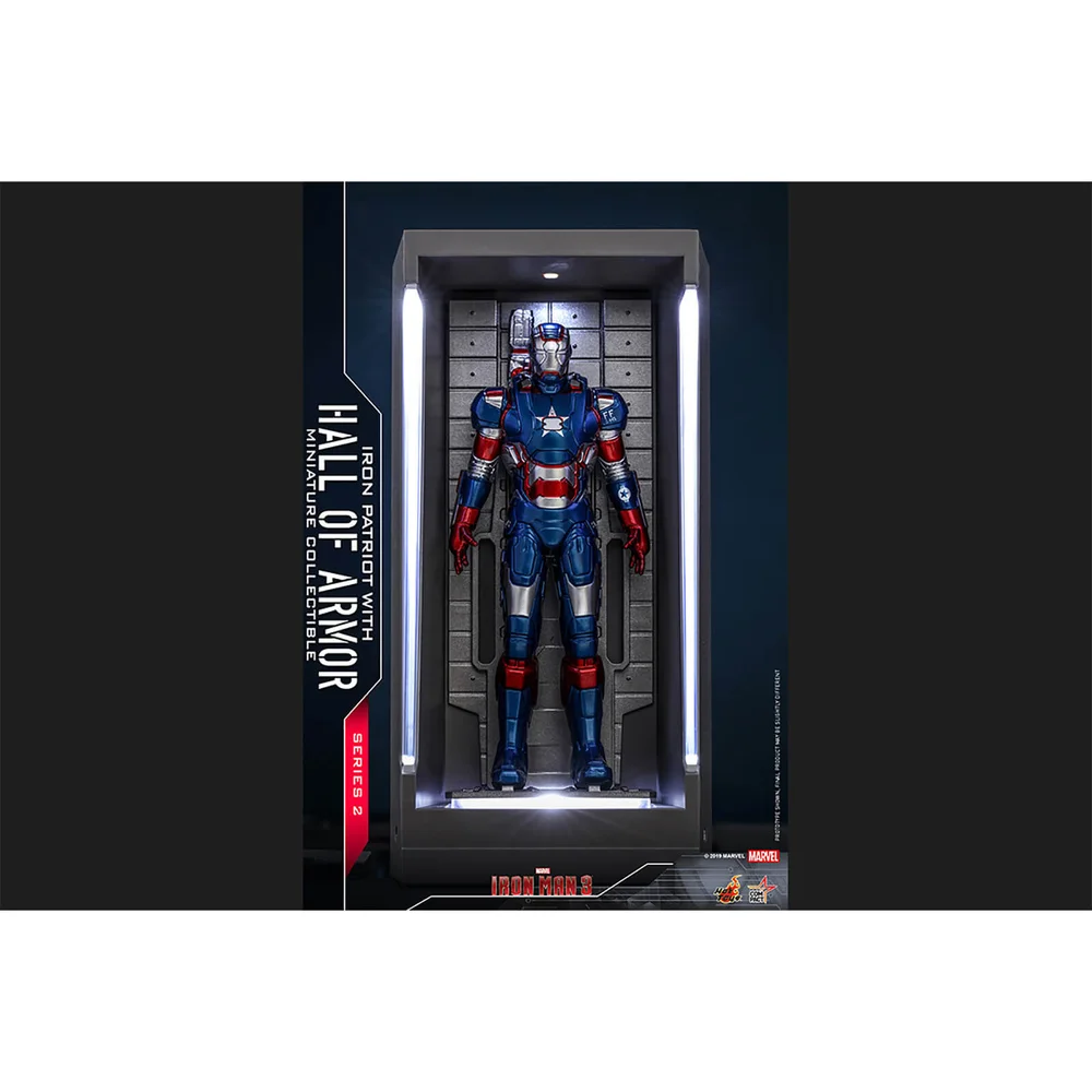 Hot Toys Masterpiece Compact - Figurine miniature : Iron Man 3/Série2 - Iron Patriot (avec Salle des armures) Image 1