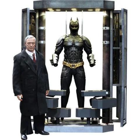 Hot Toys Batman Armory With Alfred Pennyworth 1:6 Scale Figure Image 1