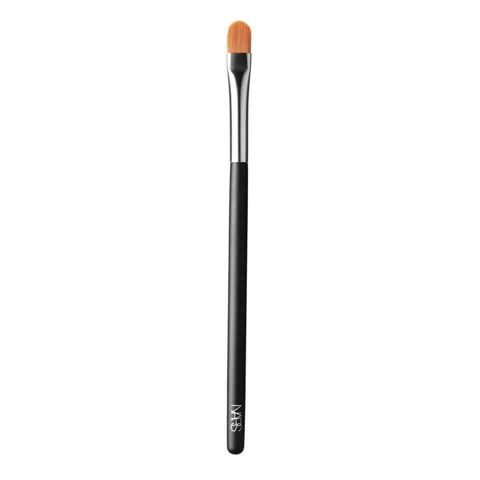 NARS Cosmetics Brush 7: Flat Concealer - Nylon Image 1