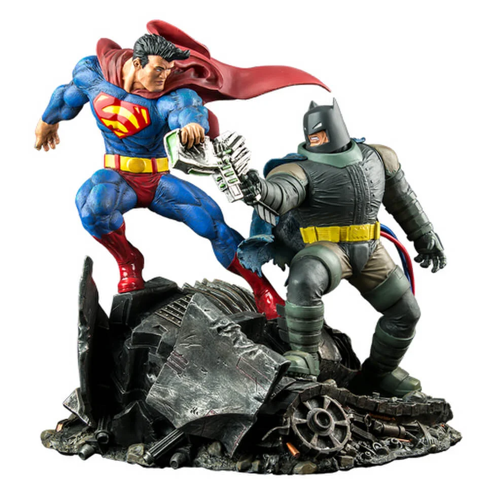 Figurine de collection The Dark Knight Returns: Superman v Batman Image 1