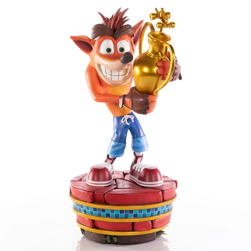 First4Figures Crash Team Racing à la Nitro (Crash Winner) Statuette en résine 46 cm Image 1