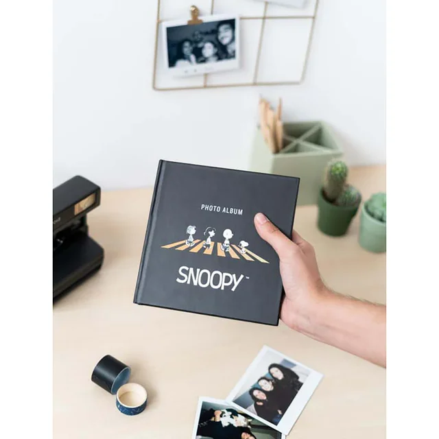 Snoopy Photo Album 24 Self-Adhesive Pages 16X16Cm