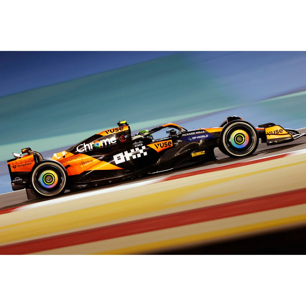 Minichamps 1:18 Mclaren Formula 1 Team MCL38 Lando Norris 2024 Image 1