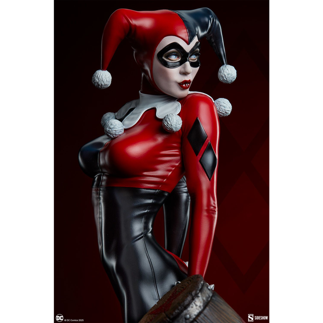 Sideshow DC Harley Quinn Premium Format Figure