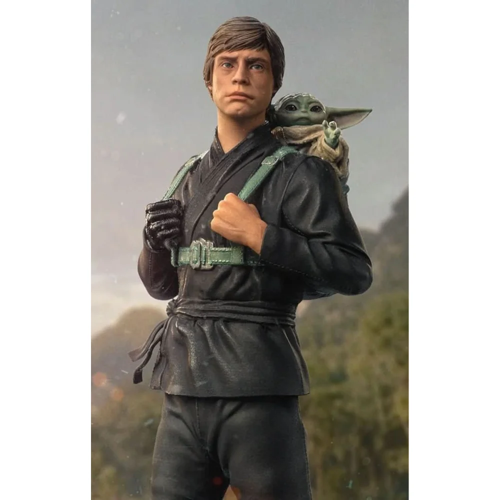 Iron Studios Star Wars: The Book of Boba Fett Luke Skywalker and Grogu Training Version 1/10 Art Scale Statue Image 1