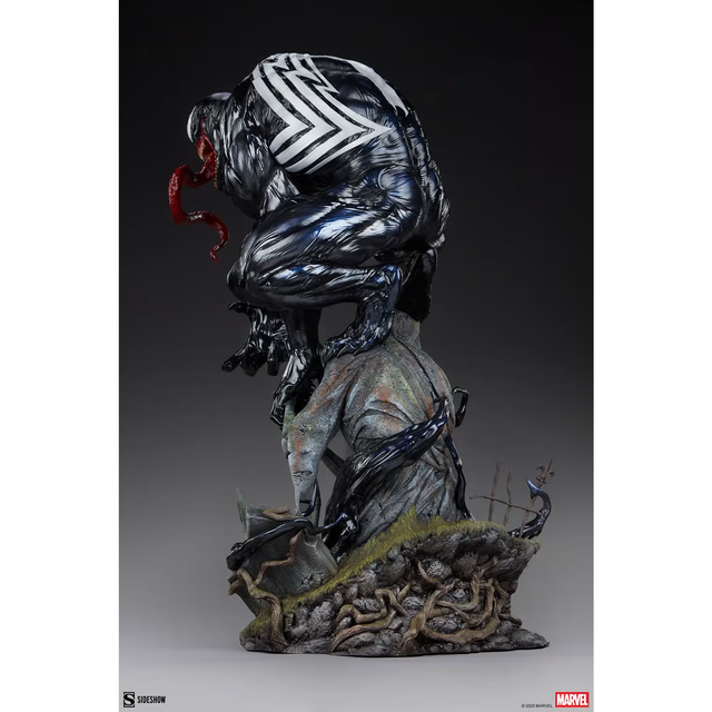 Sideshow Venom Premium Format Figure (23")
