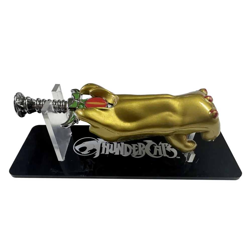 ThunderCats Scaled Prop Replica Sword of Omens and Claw Shield - Factory Entertainment Image 1