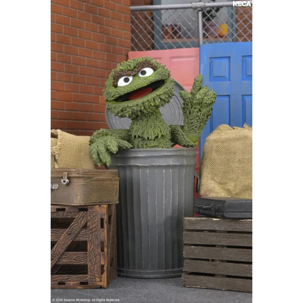 SESAME STREET OSCAR THE CROUCH ULTIMATE 7 INCH SCALE ACTION FIGURE Image 1