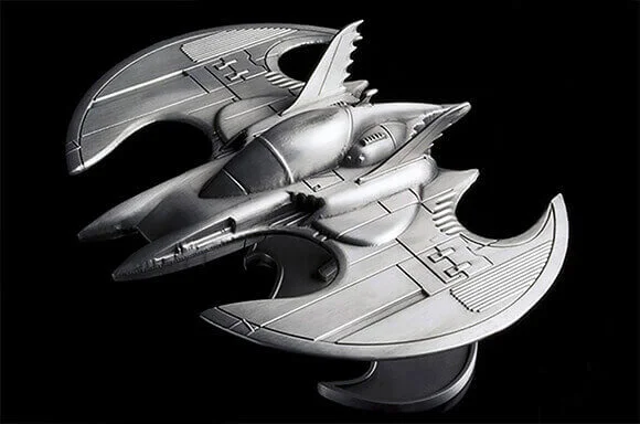 RÉPLIQUE BATWING METAL DC COMICS - SEULEMENT 16.99€ !