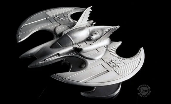 RÉPLIQUE BATWING QUANTUM MECHANIX <br> 16,99€ AU LIEU DE 59,99€
